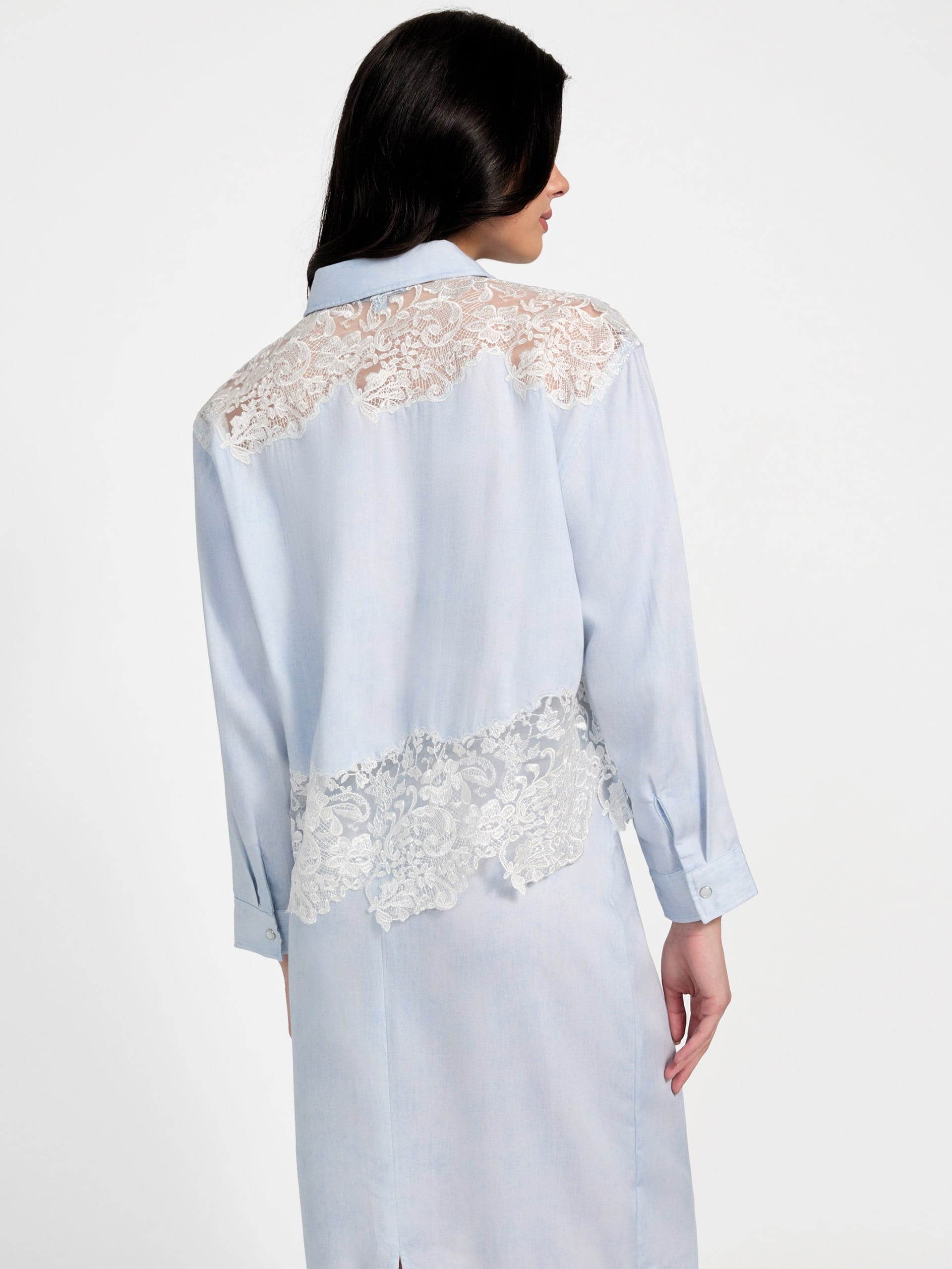 Blusa jeans Evie com renda