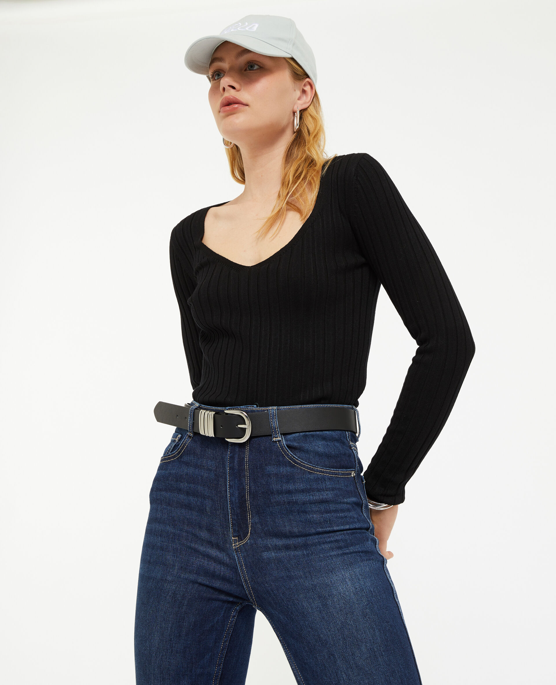 Pull col V en maille côtes plates - Noir