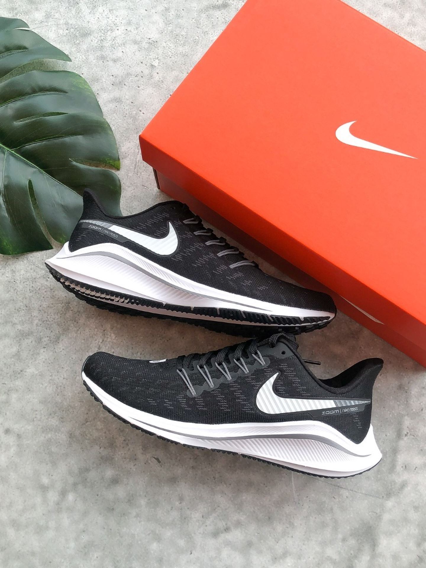 Air Zoom Vomero 14