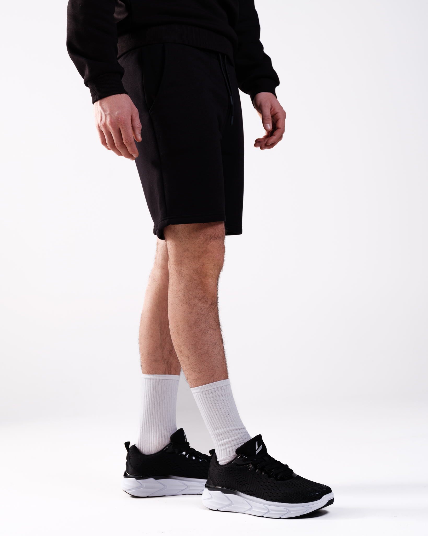 AWARE Sweatshorts Black