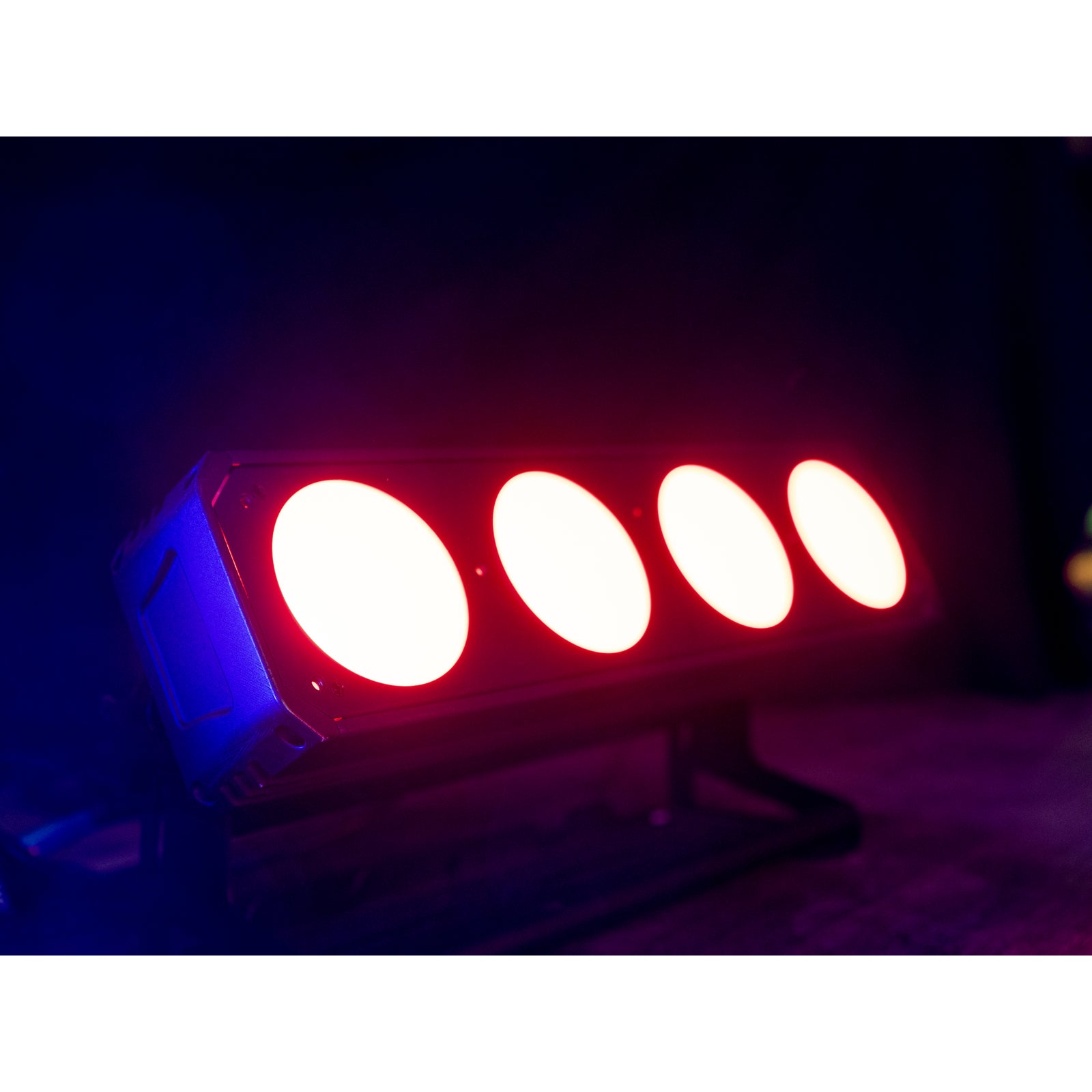 Eurolite LED PMB-4 COB QCL LED bar