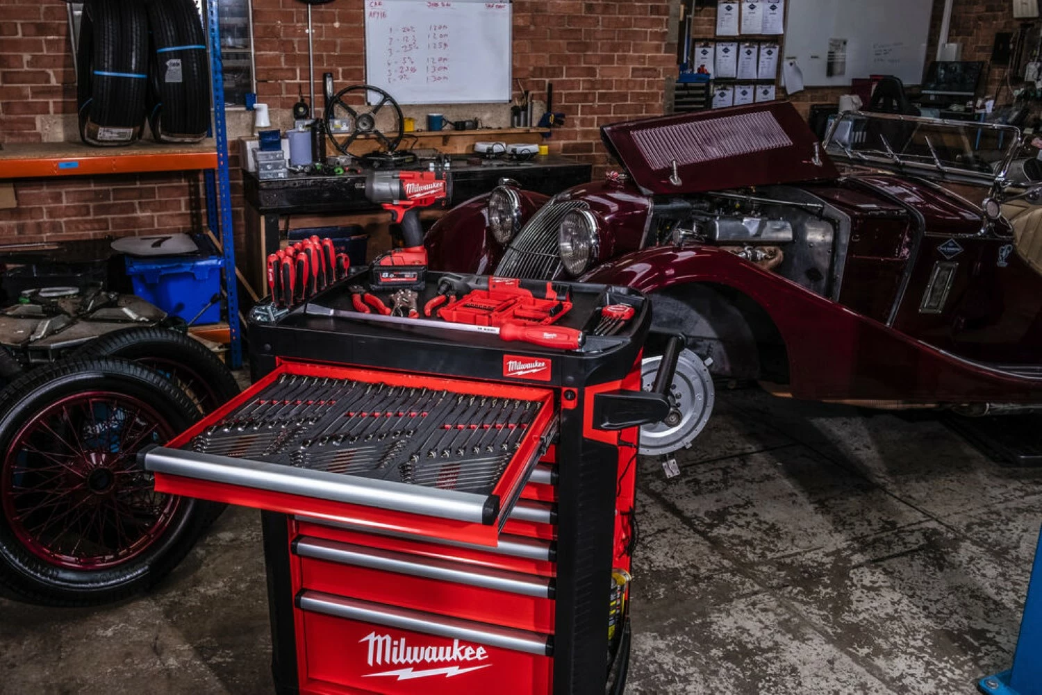 Milwaukee 4932478849 Stalen gereedschapswagen met 7 lades - 30˝ / 78 cm