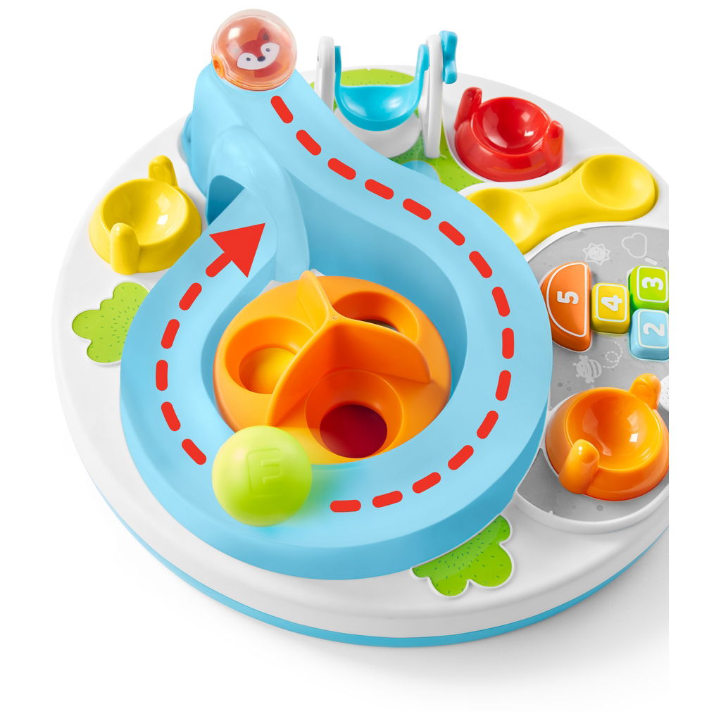 Skip HopSkip Hop   Explore and More Aktivitätstisch