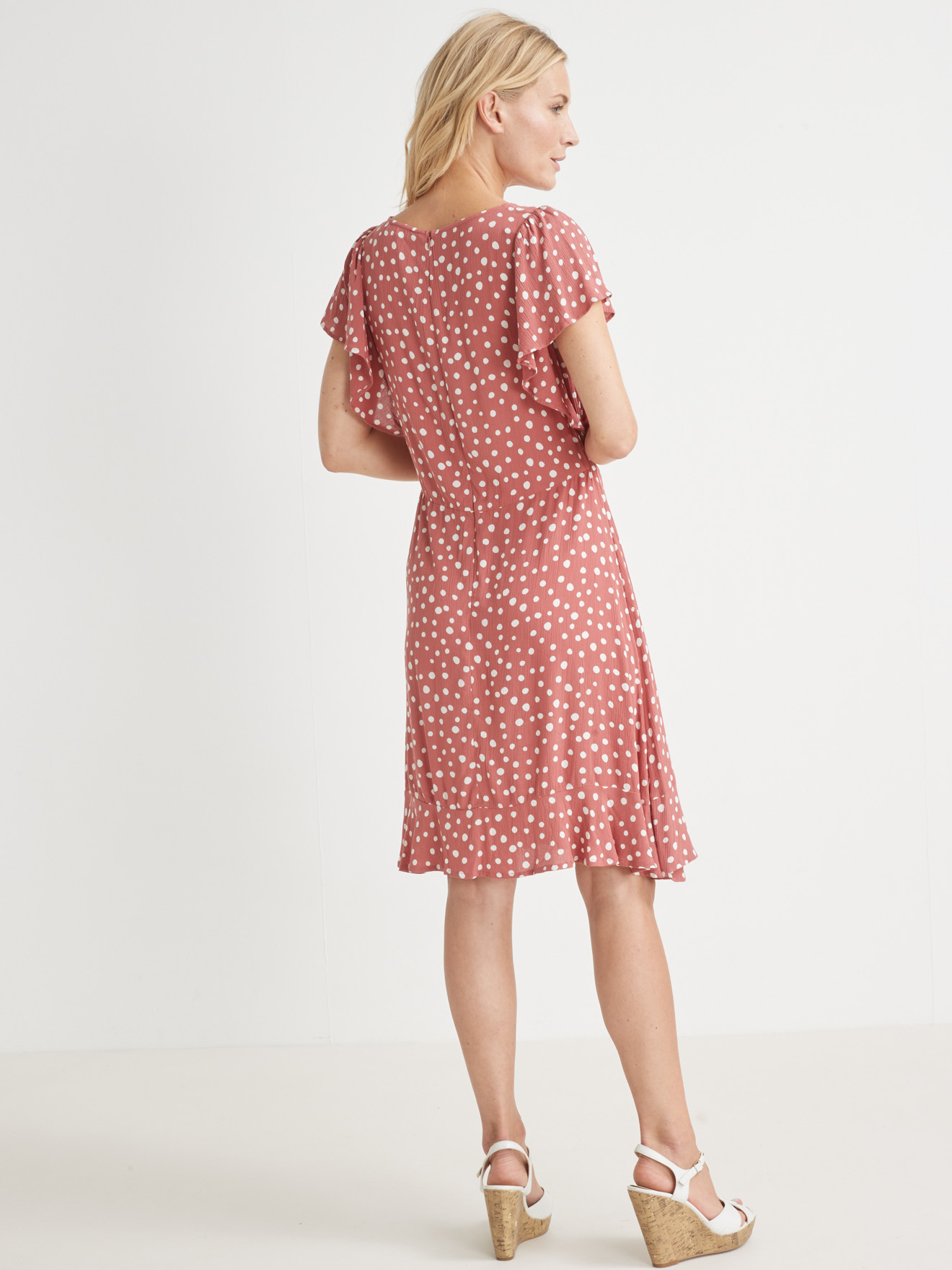 Robe volantée en crêpe fluide