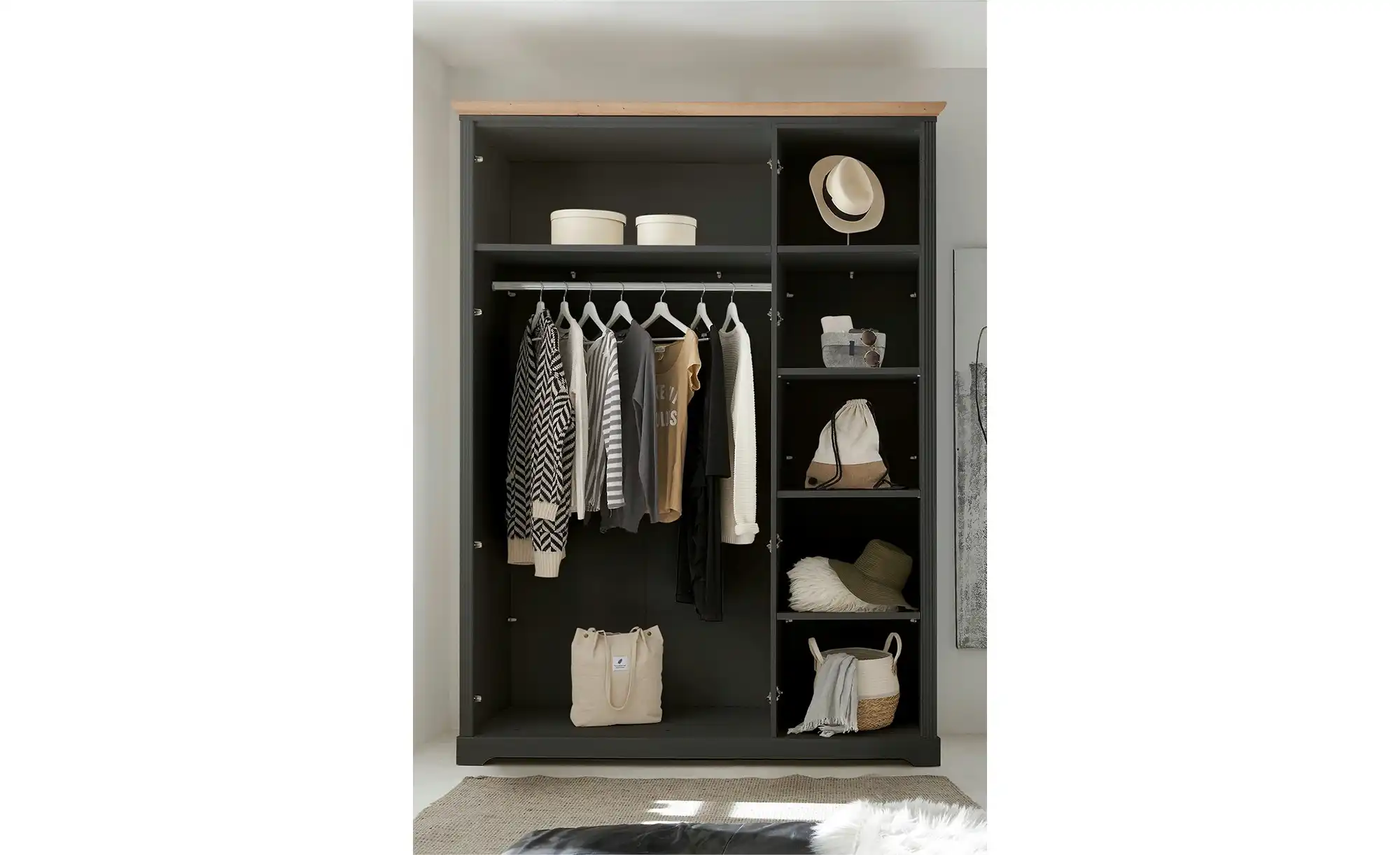 Drehtürenschrank Varese