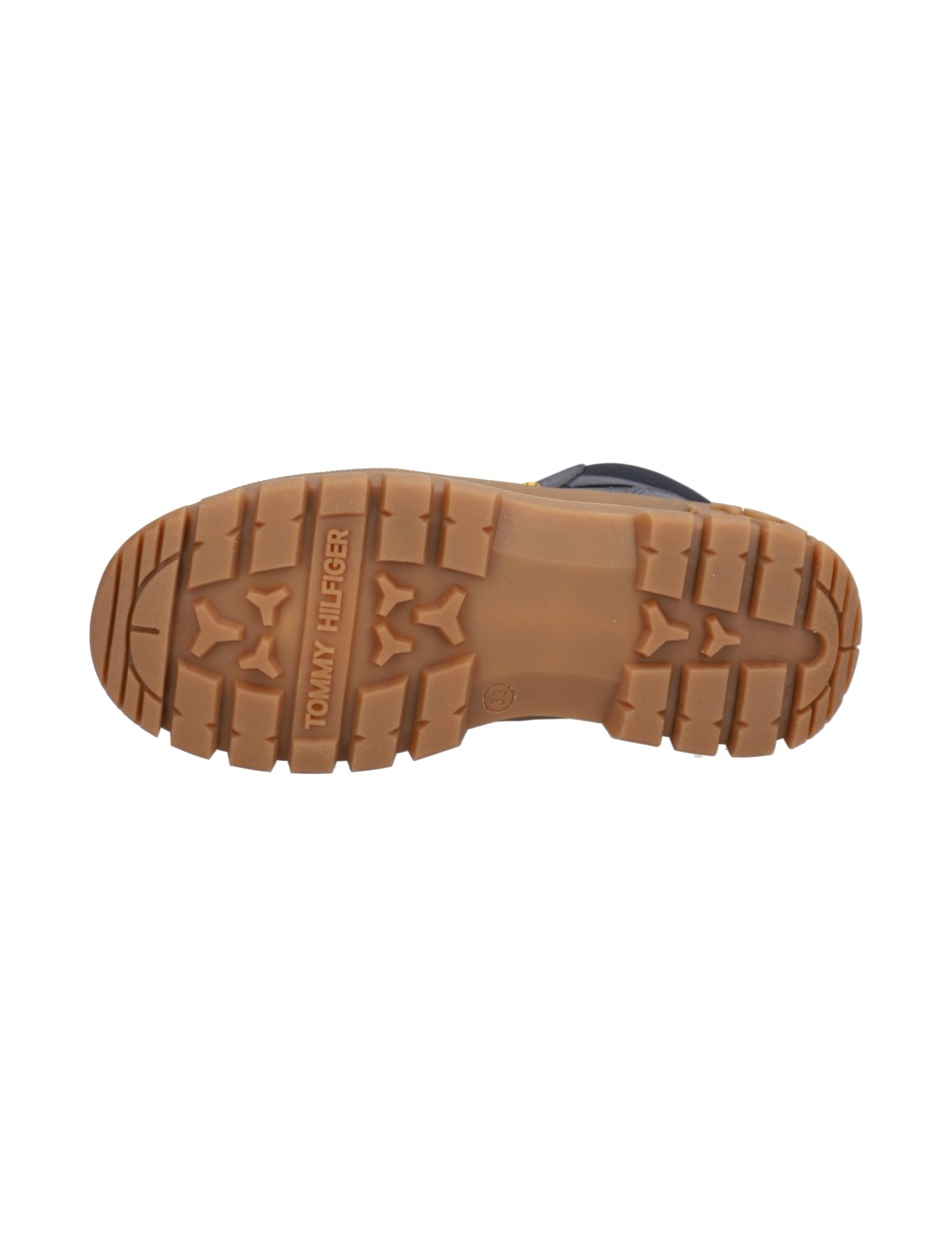 LACE-UP BOOTIE