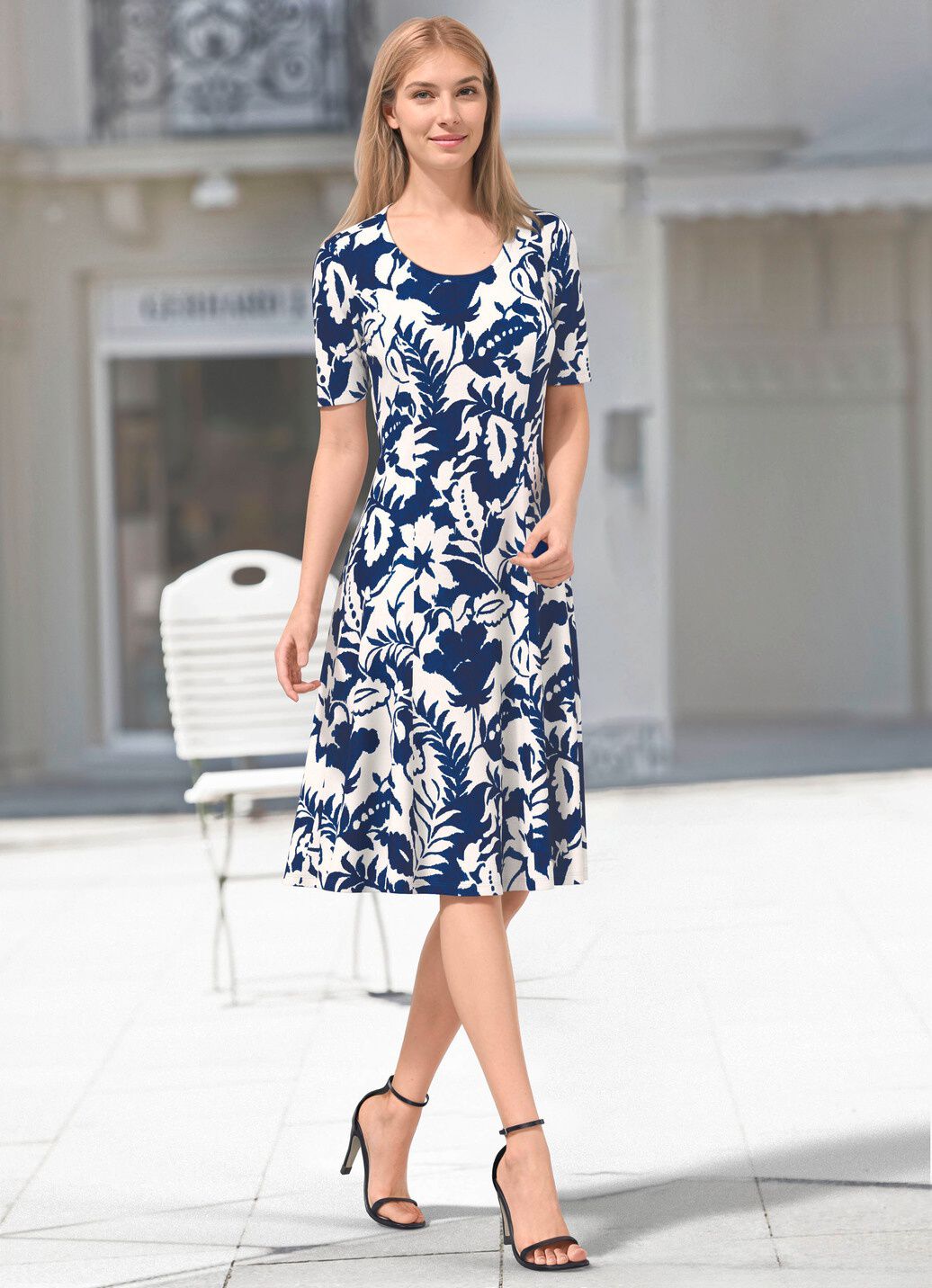 Kleid in Schlupfform