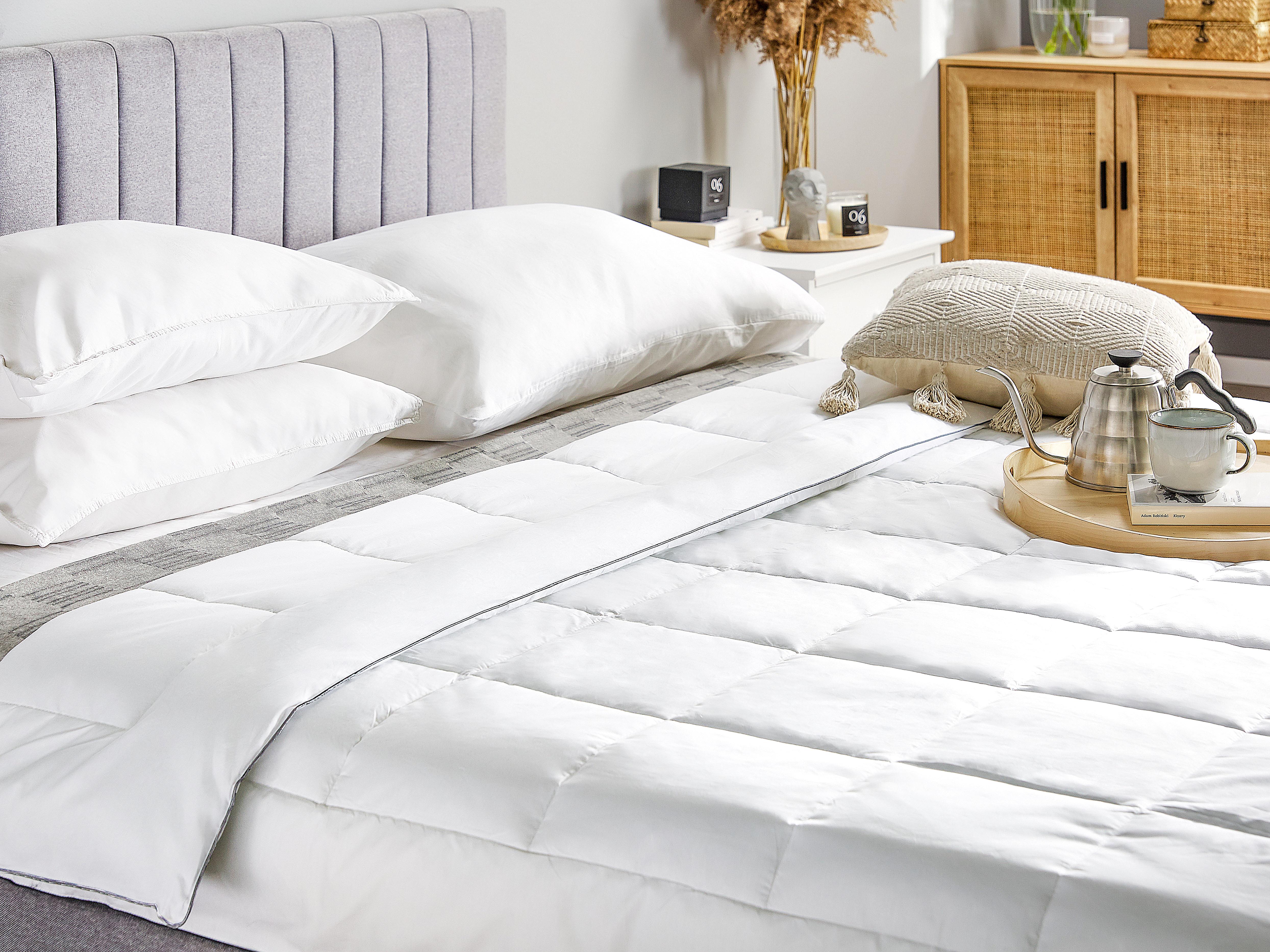 Dekbed medium warm Microvezel KOUTRA 220 x 240 cm