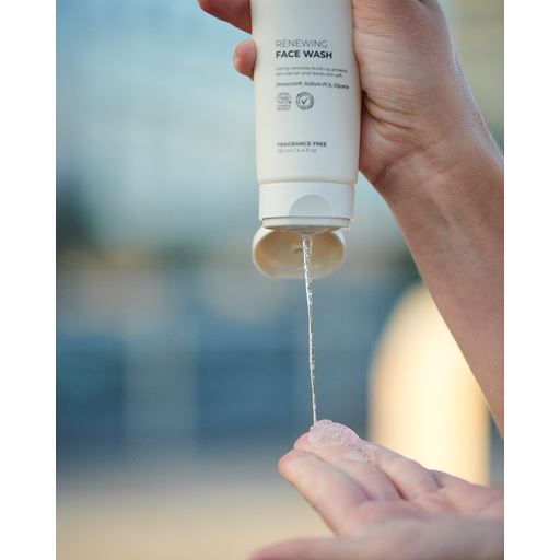 Relevant Renewing Face Wash, 130 ml