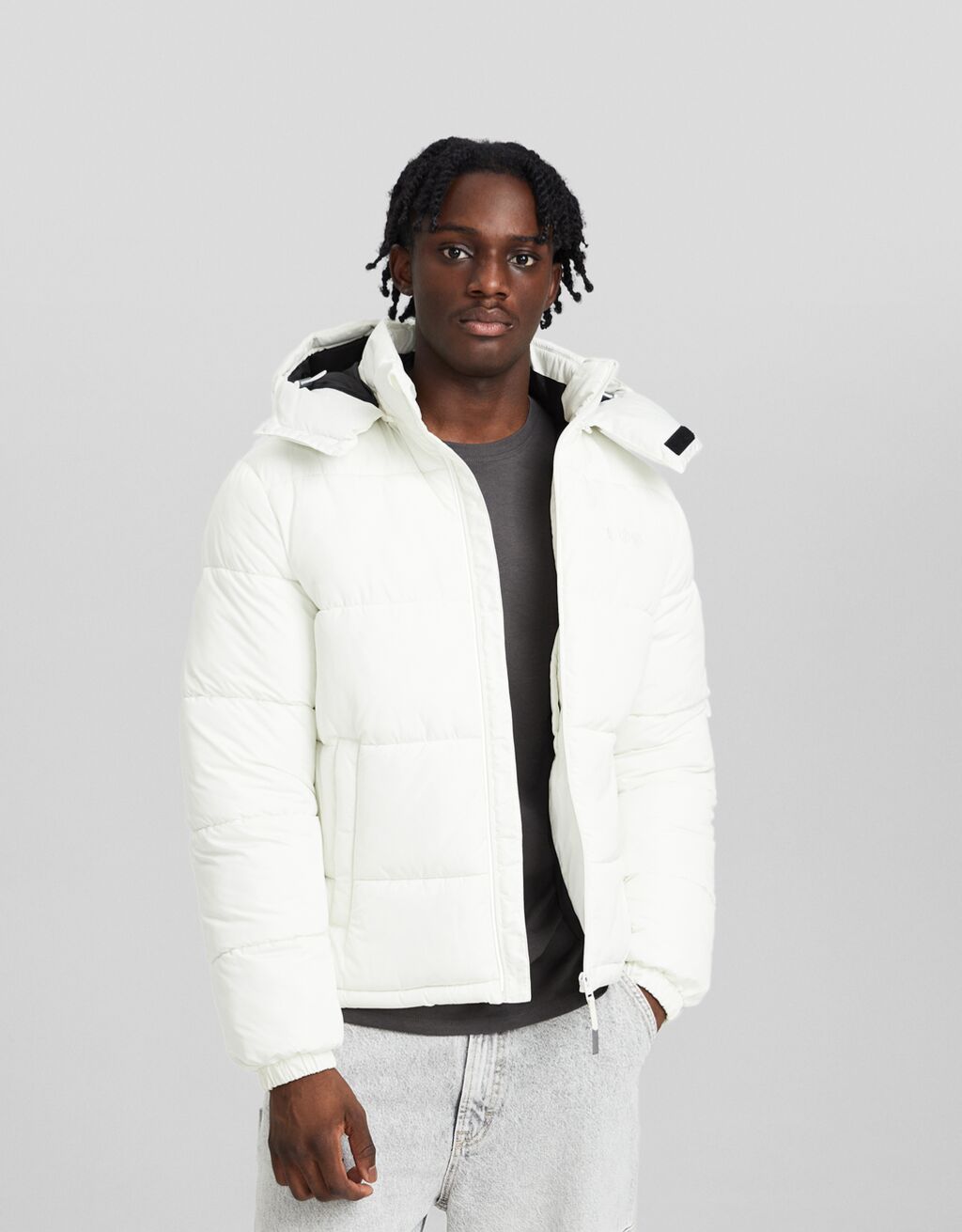 Jaqueta puffer com capuz