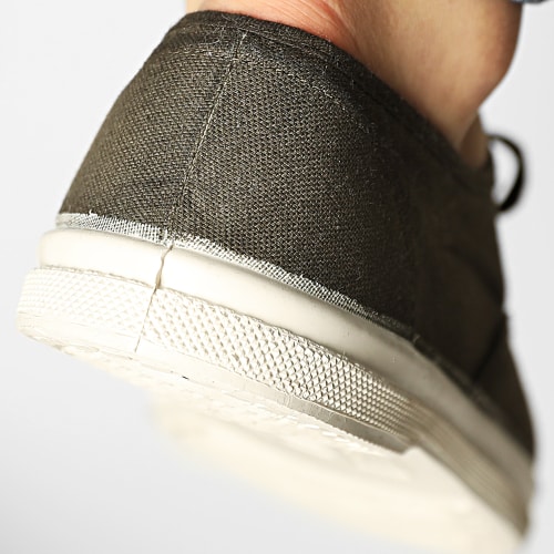 Chaussures Classic H15004C15H Vert Kaki