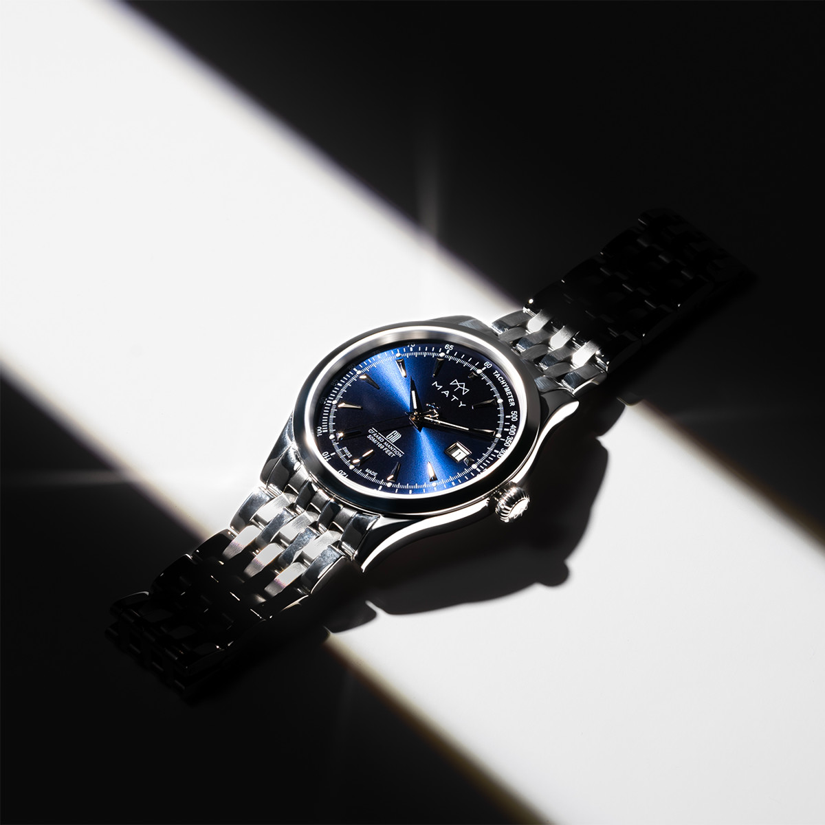 Montre MATY GM cadran bleu foncé bracelet acier