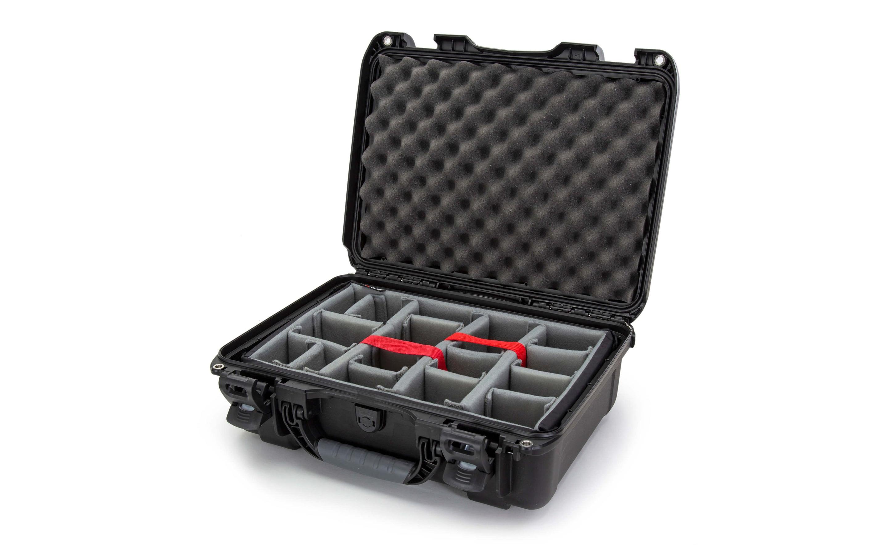 Kunststoffkoffer 925 - mit Trennwand Schwarz<br>Leichter, wasserdichter und robuster Hartschalenkoffer mit Trennwand