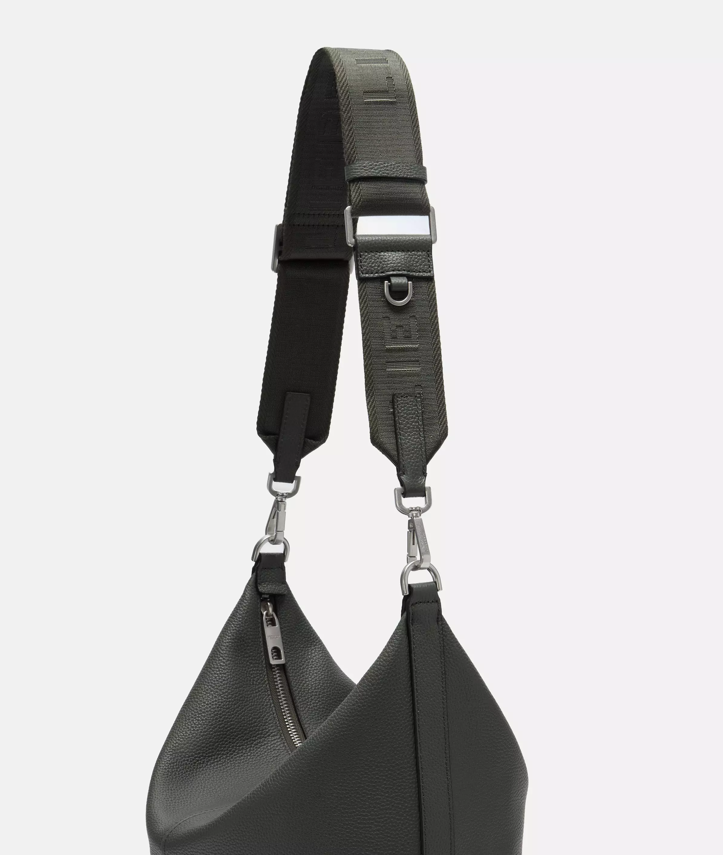 Paris Hobo M Spacious hobo bag made of cowhide leather