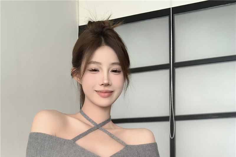 Metonymph - Cold-Shoulder Effen Wikkel Cropped Trui