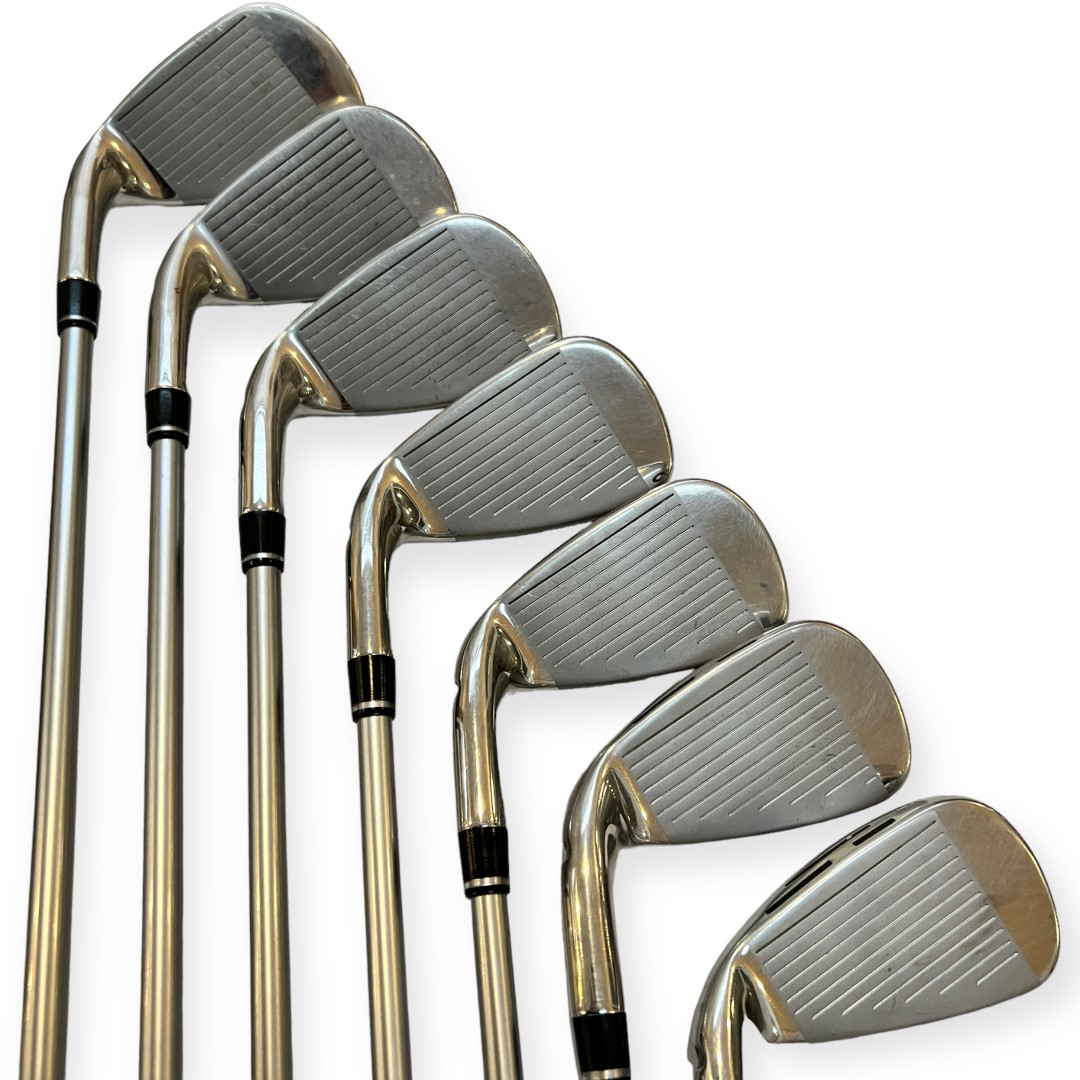Wilson D9 Iron Set