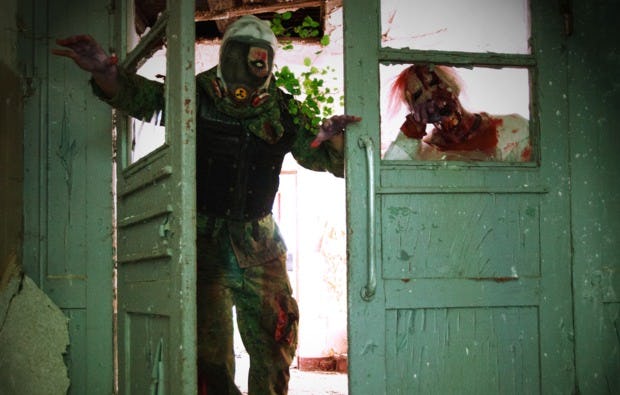 Zombie Escape Game in Prötzel als Geschenk