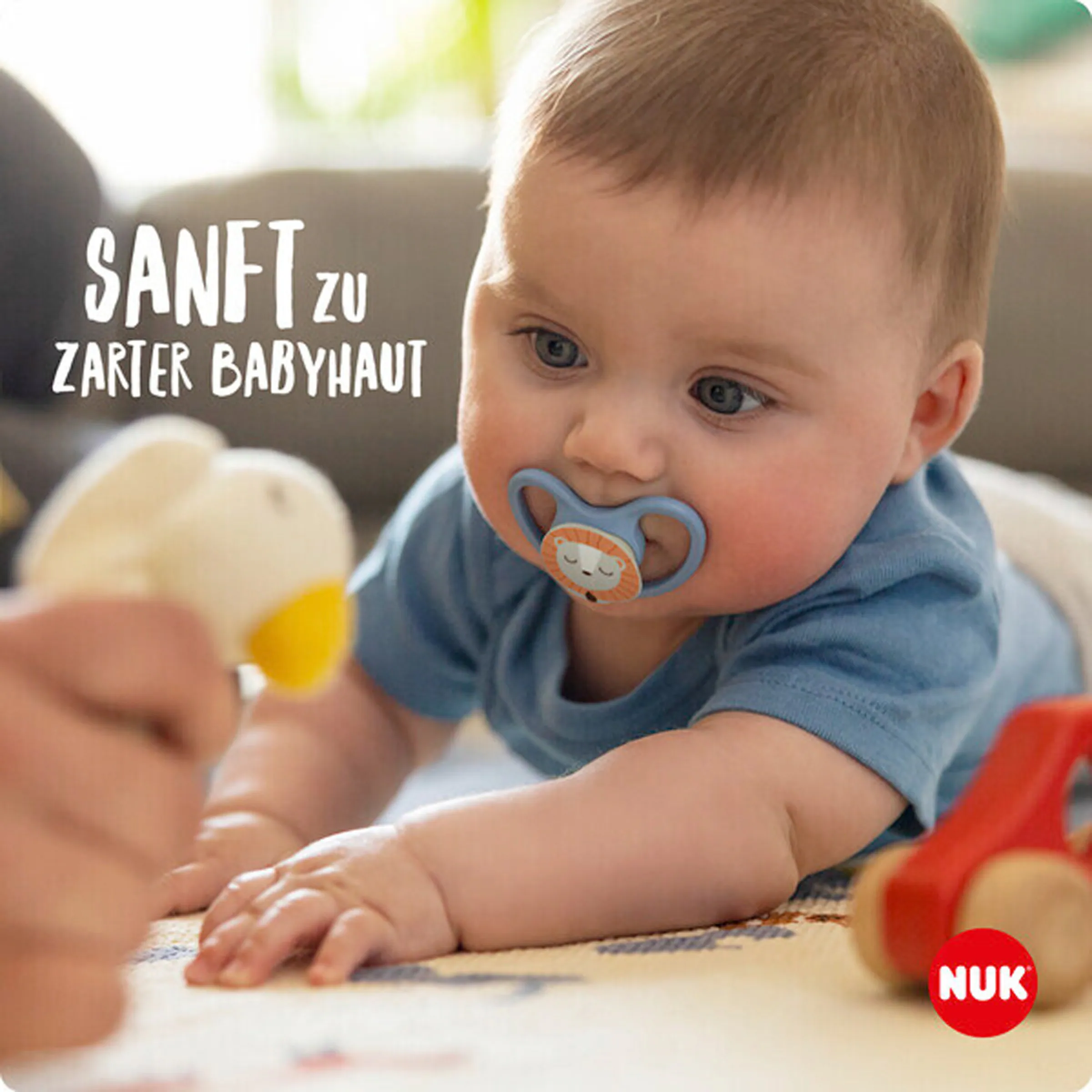 NUK 2er-Pack Schnuller Space Night Silikon 6-18M Löwe / Sterne