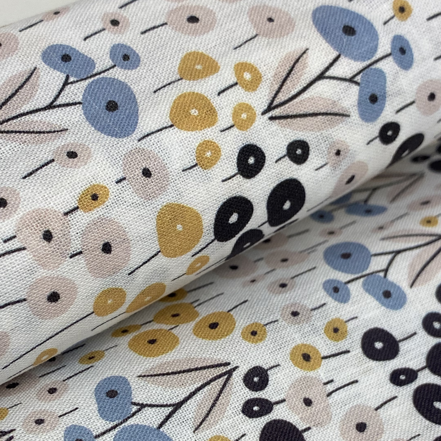 Tissu Coton Au Mètre Fleurs Graphique Ex1051