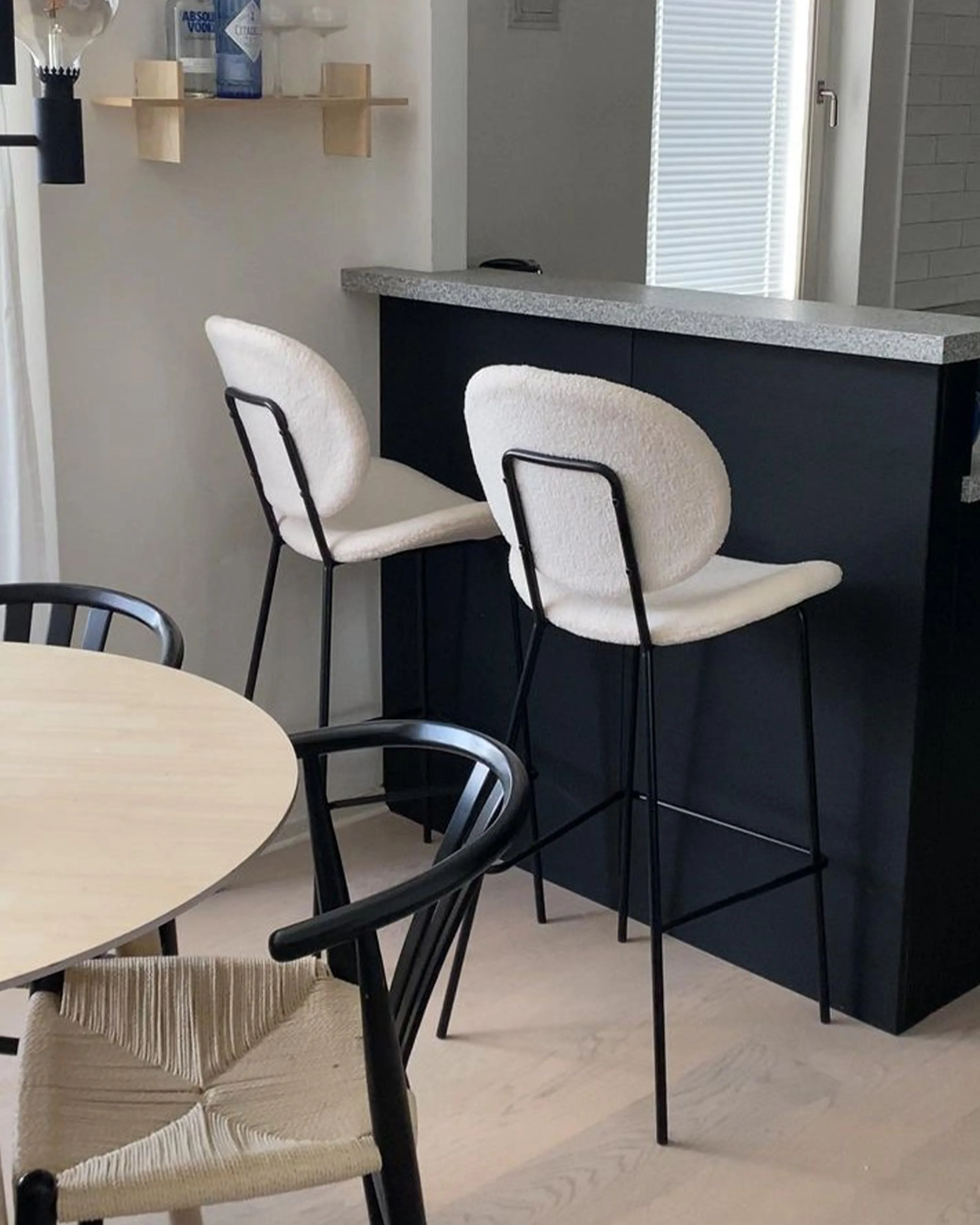 Set van 2 barstoelen LUANA Bouclé Wit
