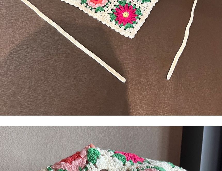 Cap Station - Gehaakte hoofddoek met bloemenmotief