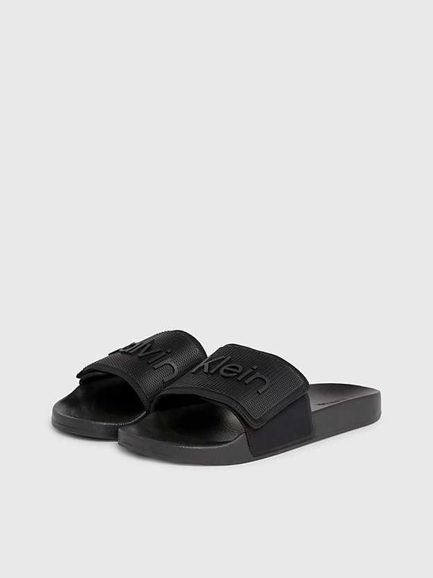 Chinelo com logotipo
