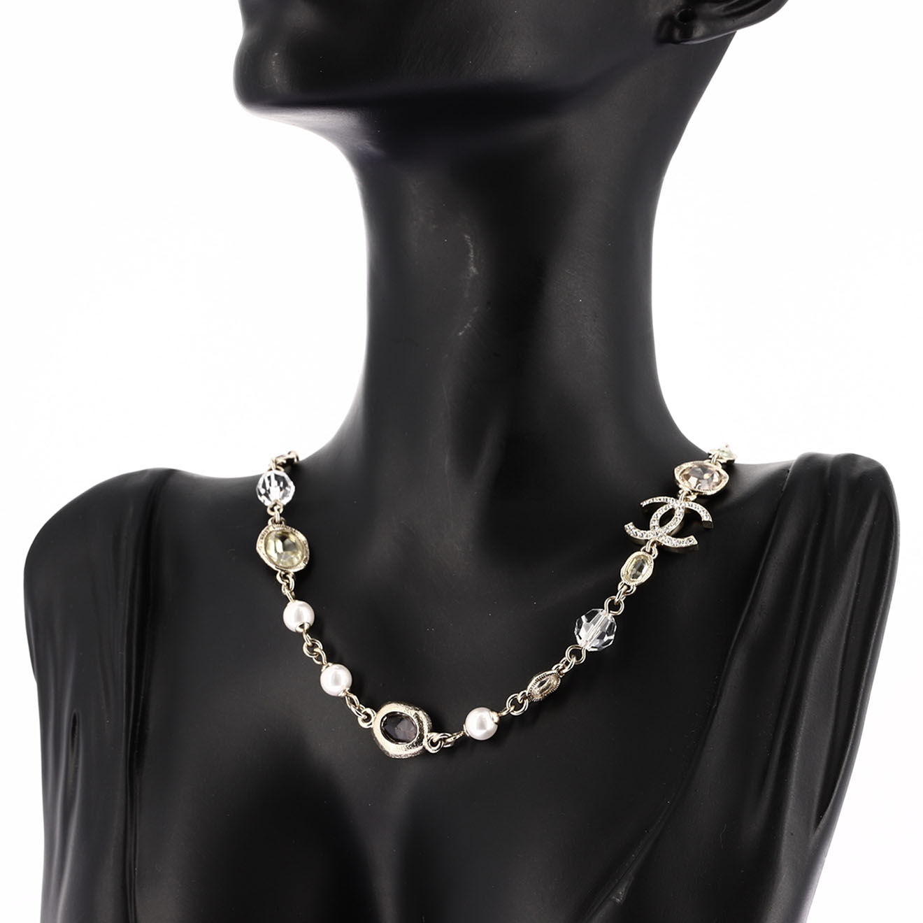 Chanel Collier Perles blanc - Neuf sans étiquette