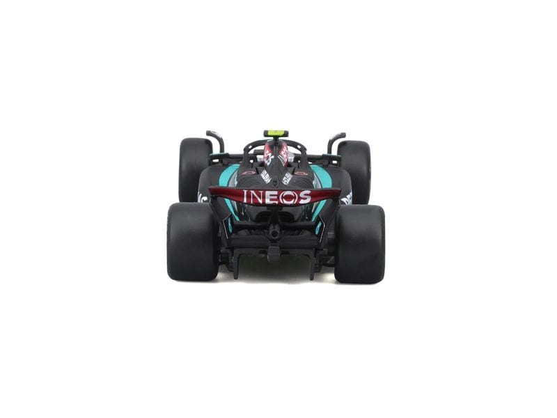 BBurago Mercedes-AMG F1 W15 Russell 2024 1:43 Sammlermodell im Massstab 1:43
