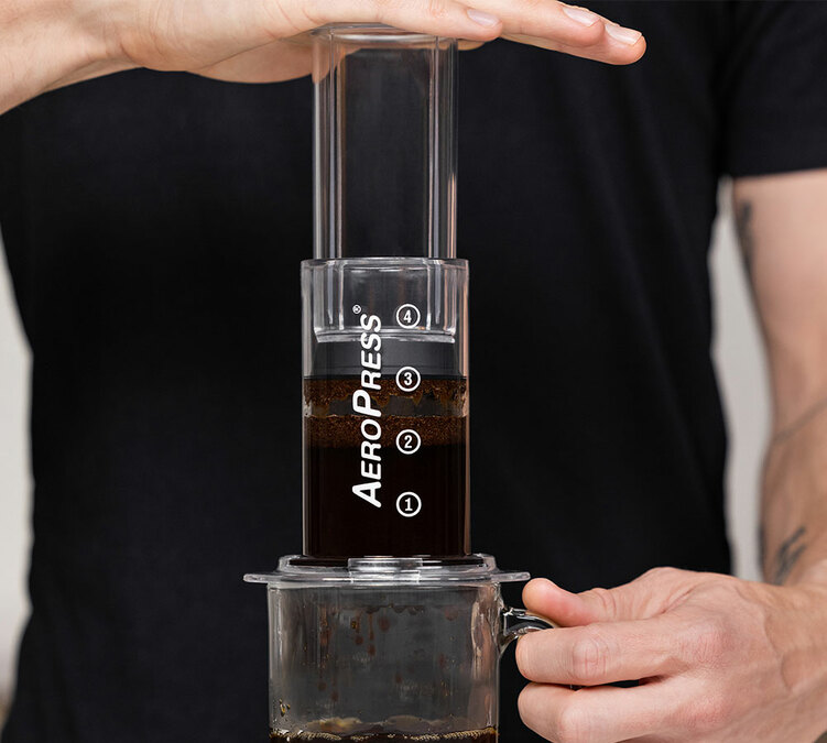 Cafetière nomade AEROPRESS Clear transparente