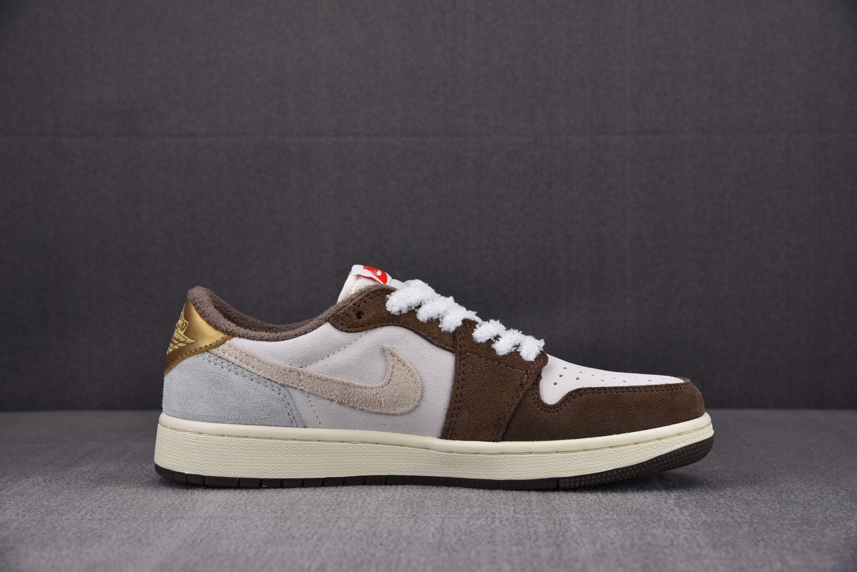 Jordan 1 Retro Low OG Year of the Rabbit