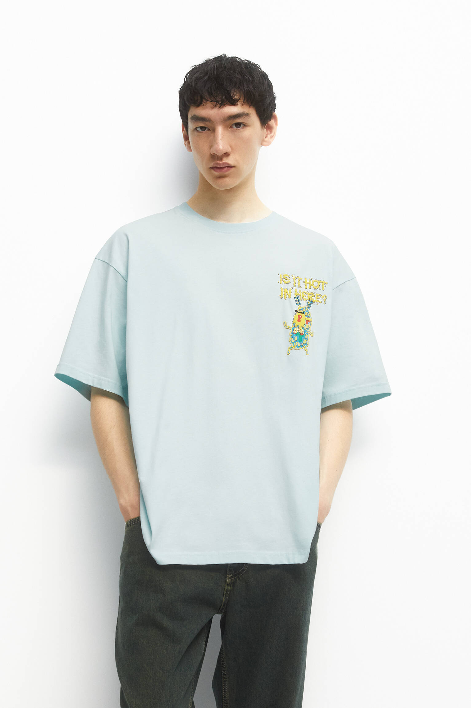 CAMISETA DO BOB ESPONJA - COMISSÁRIA DE BORDO