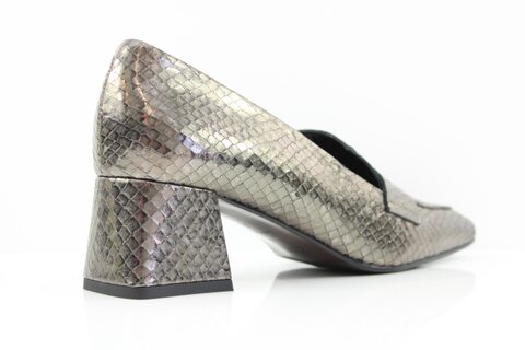 Zinda Pumps
