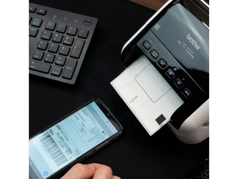 Brother QL-1110NWB - Etiketprinter - direkte termisk - Rulle (10,36 cm) - 300 x 300 dpi - op til 110 mm/sek. - USB 2.0, Bluetooth 2.1 EDR - skærer