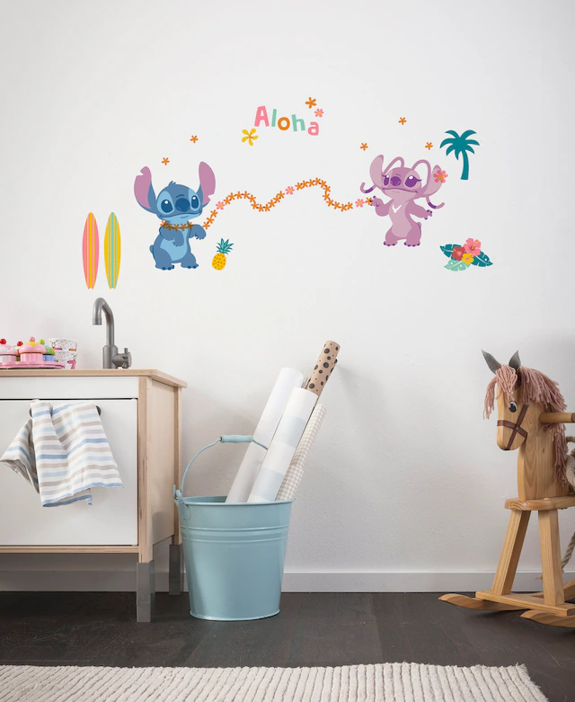 Komar Wandtattoo »Stitch Aloha - Grösse 50 x 70 cm« selbstklebend, Wandsticker, Kinderzimmer