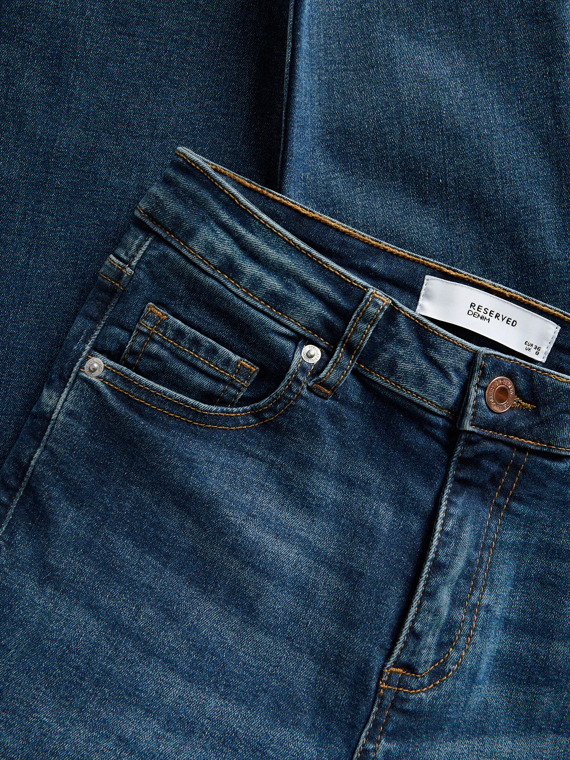 Slim-Jeans mit mittlerer Leibhöhe