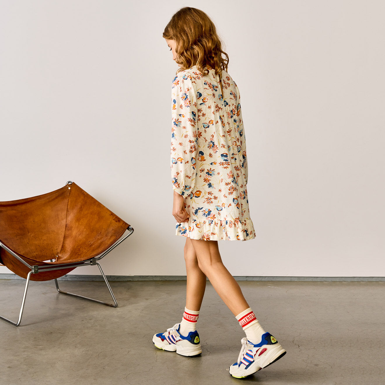 Bellerose Robe courte Pénélope imprimé floral à volant écru/multicolore