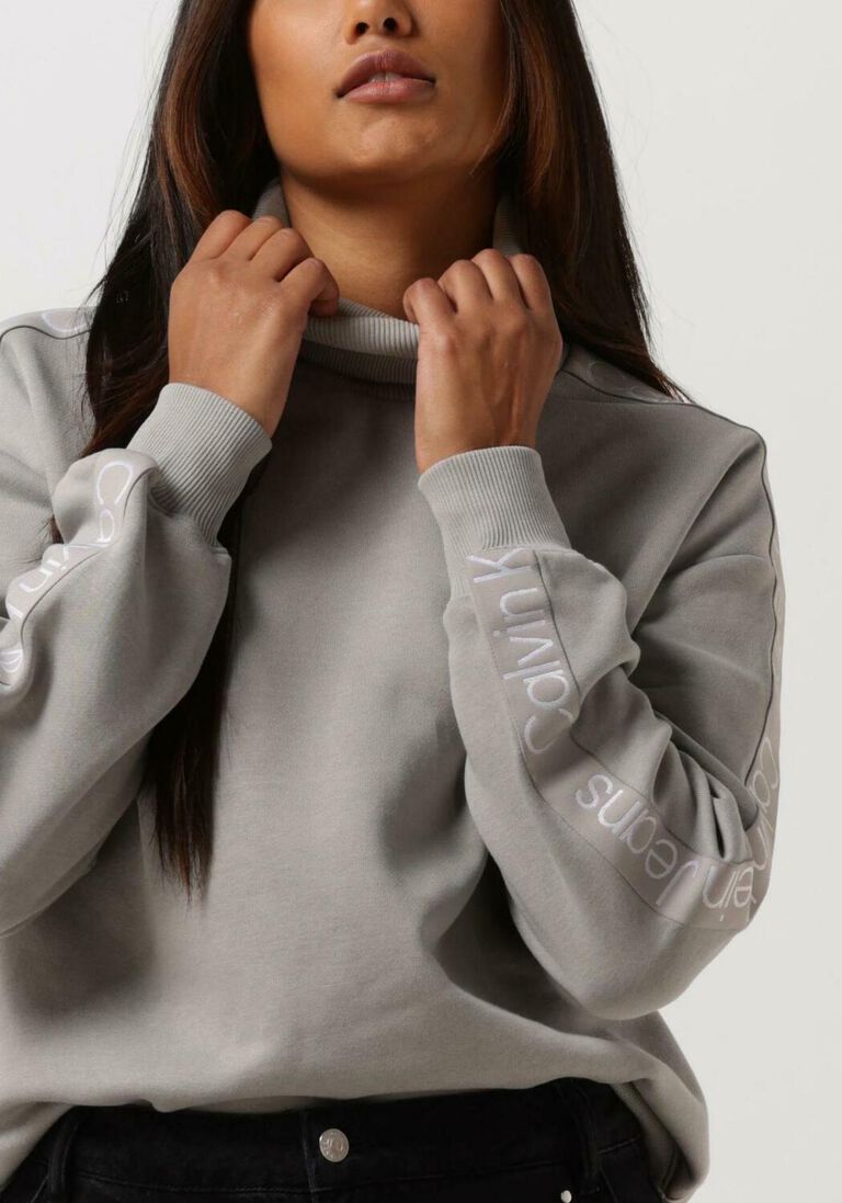 CALVIN KLEIN grijze calvin klein trui logo tape sleeves roll neck