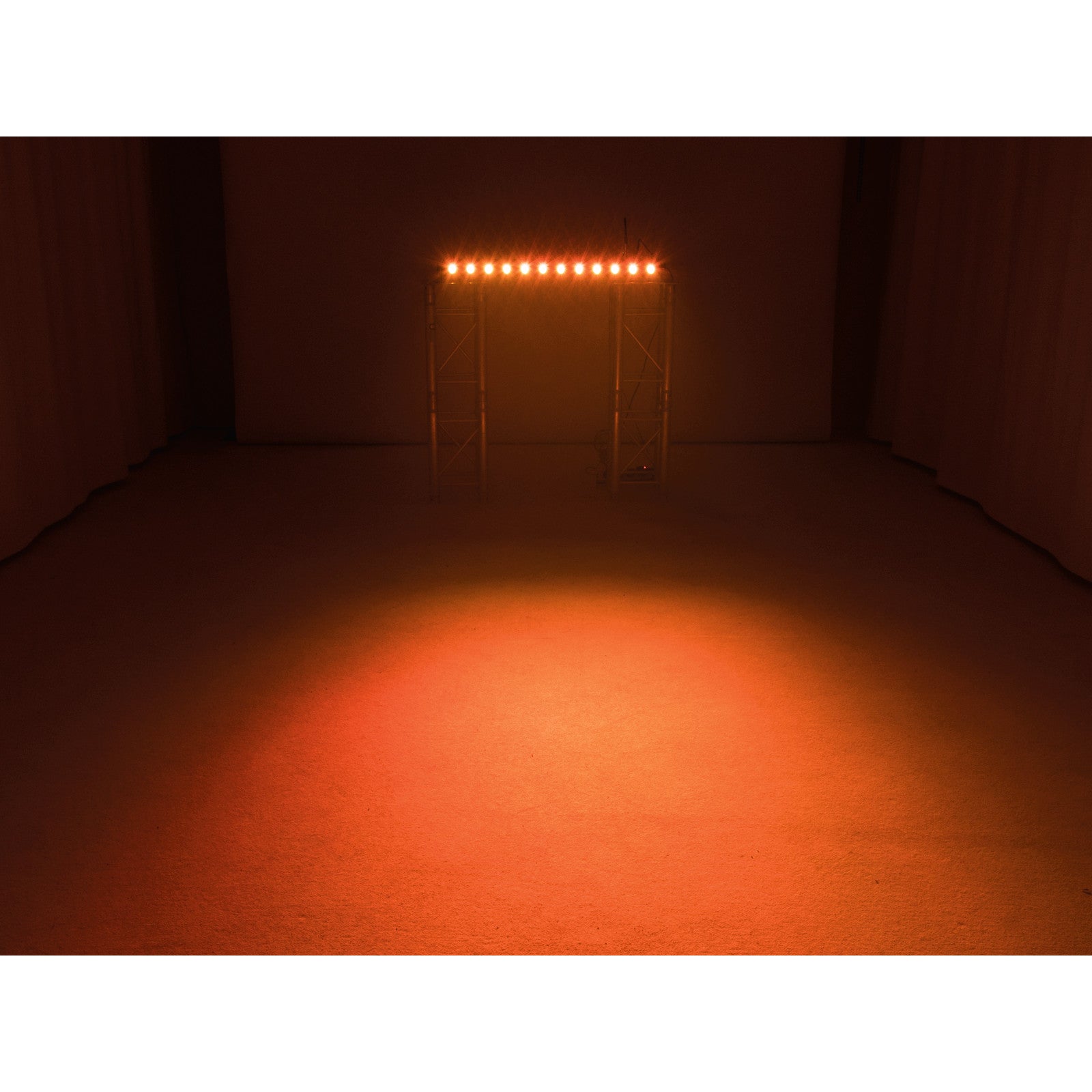 Eurolite LED BAR-12 QCL RGBW Bar