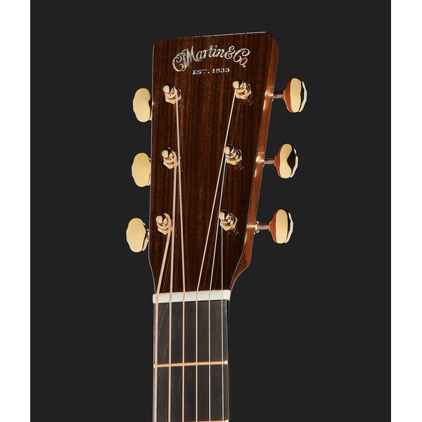 Martin Guitar D-18E Modern Deluxe