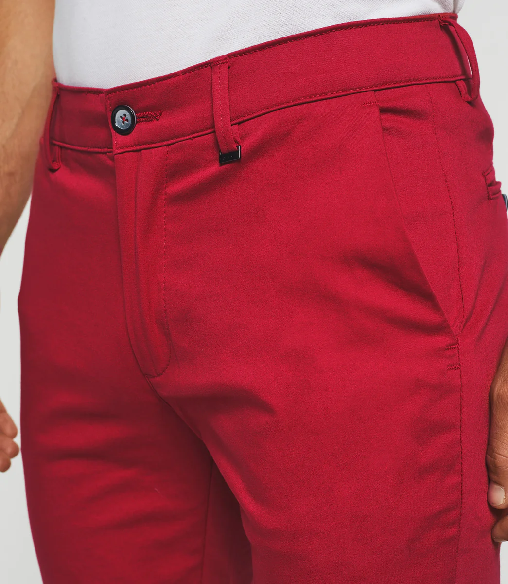 Pantalon chino satin rouge 