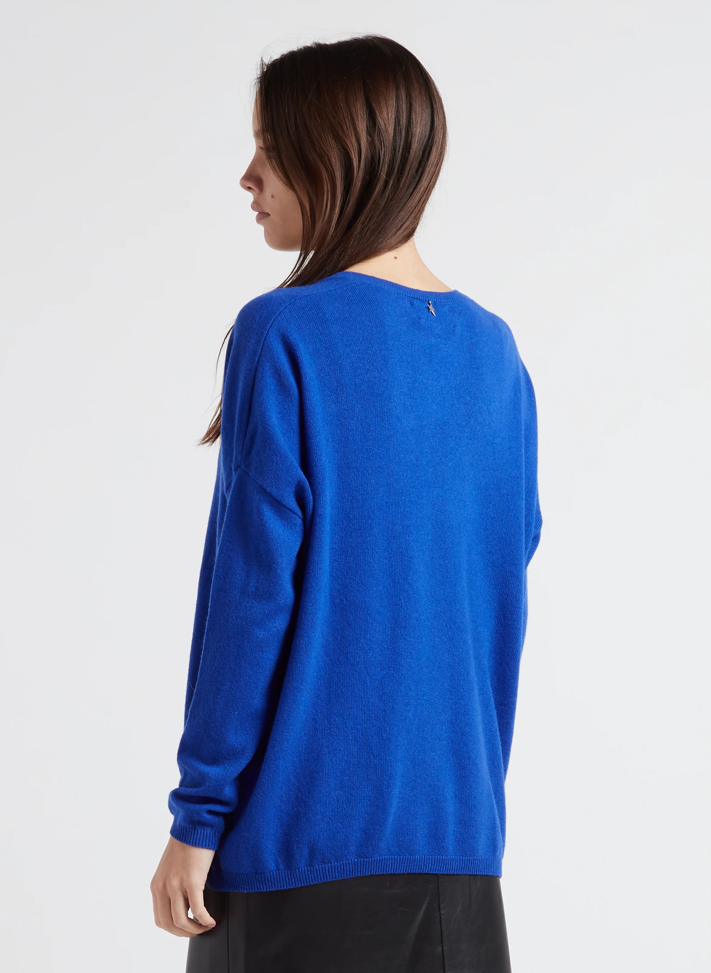 MONJOE - Pull col v en cachemire| Bleu