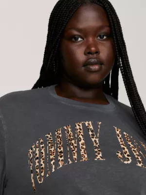 Camiseta clássica com estampa de leopardo e efeito desbotado da Curve
