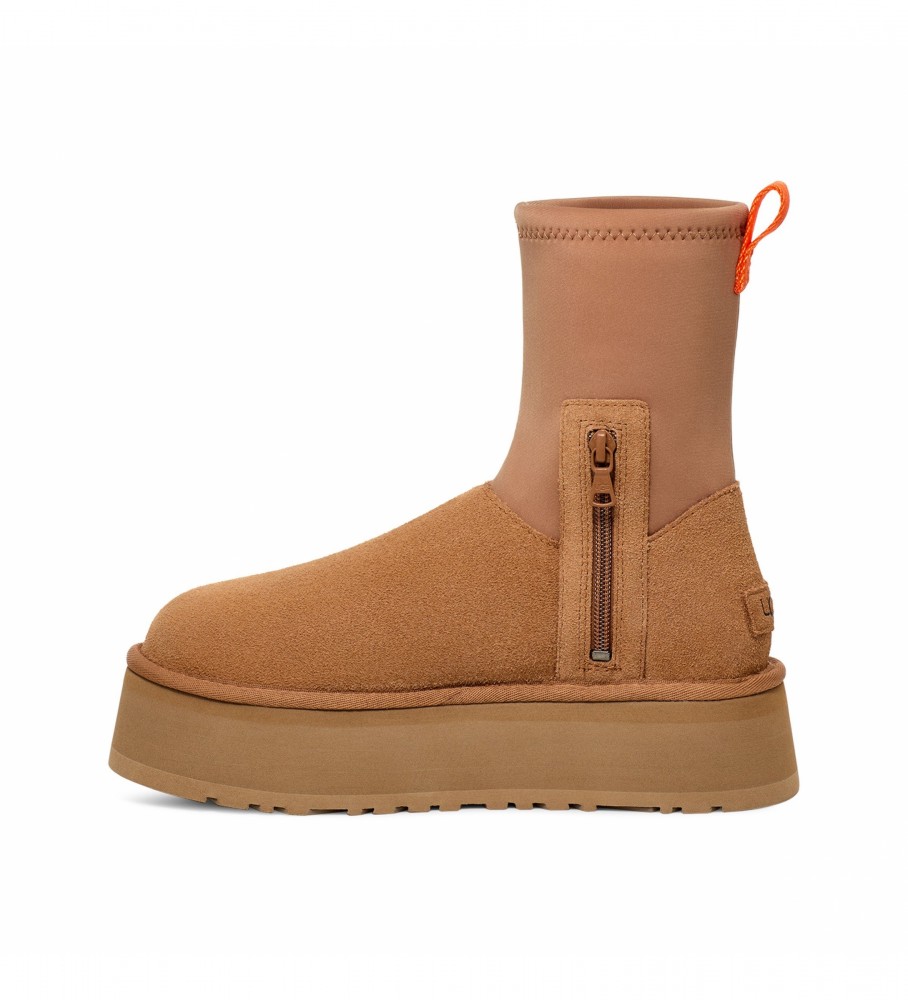 Botas UGG W Classic Dipper em couro marrom