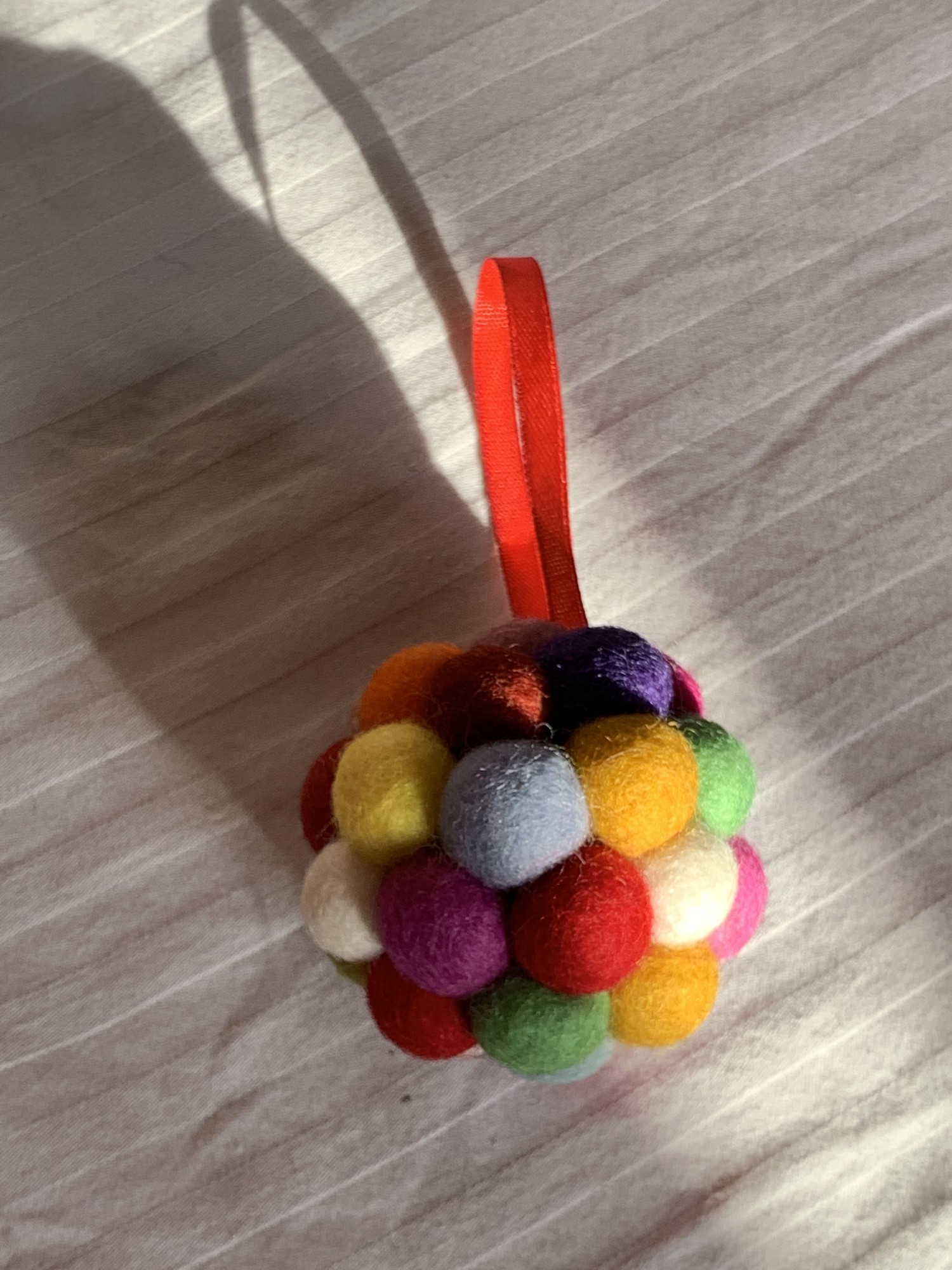 Anhänger aus Filzkugeln, multicolor günstig bestellen