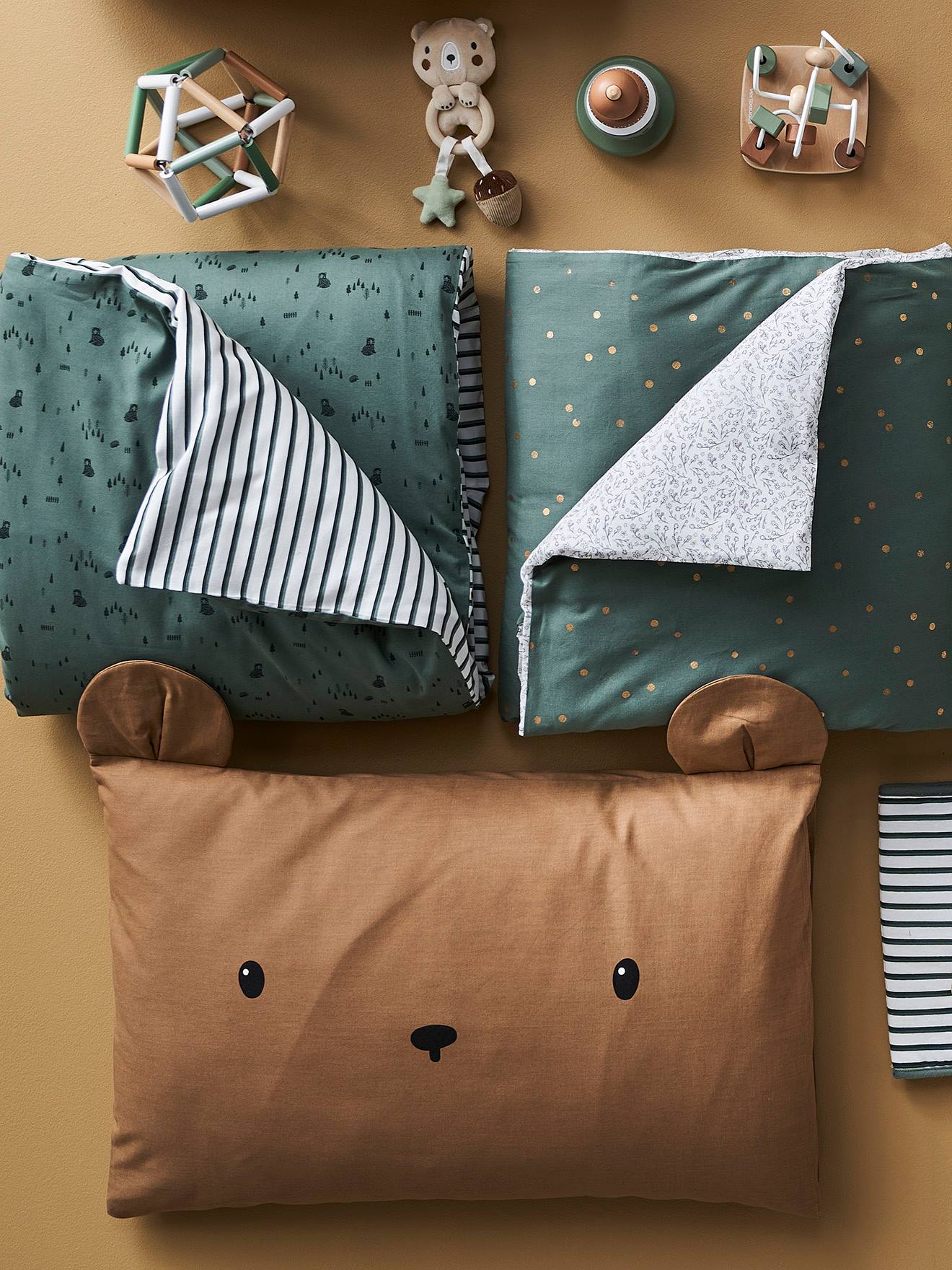 Fronha para bebê, Urso da Floresta Verde, marrom médio, lisa com estampas.