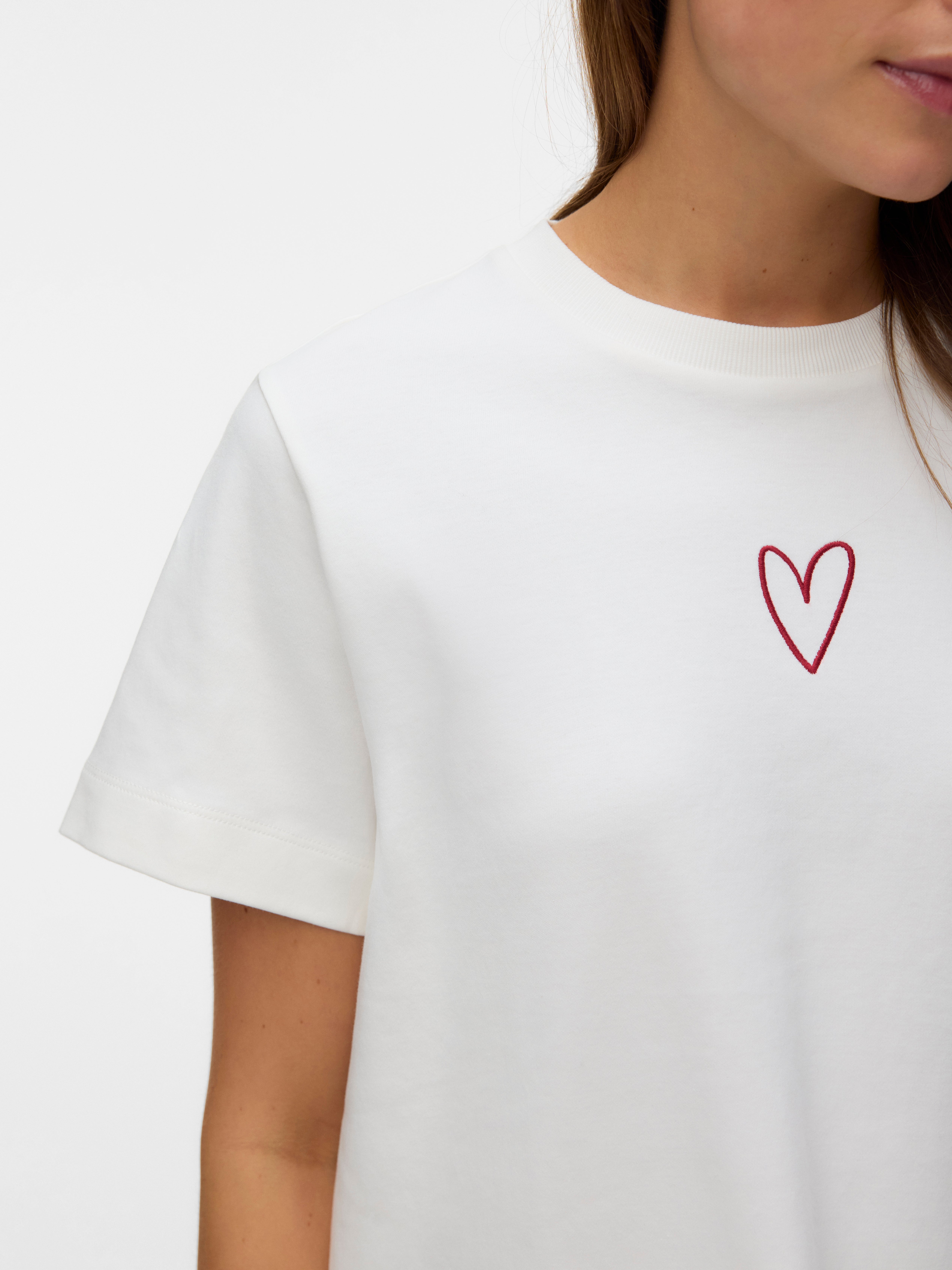 VMSARA T-shirts