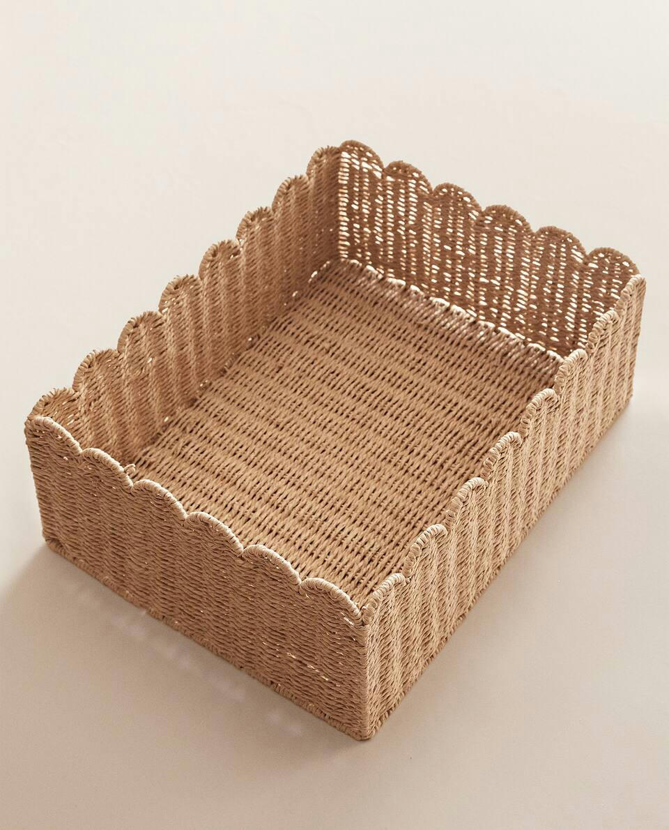 CESTA GRANDE COM BORDA ONDULADA