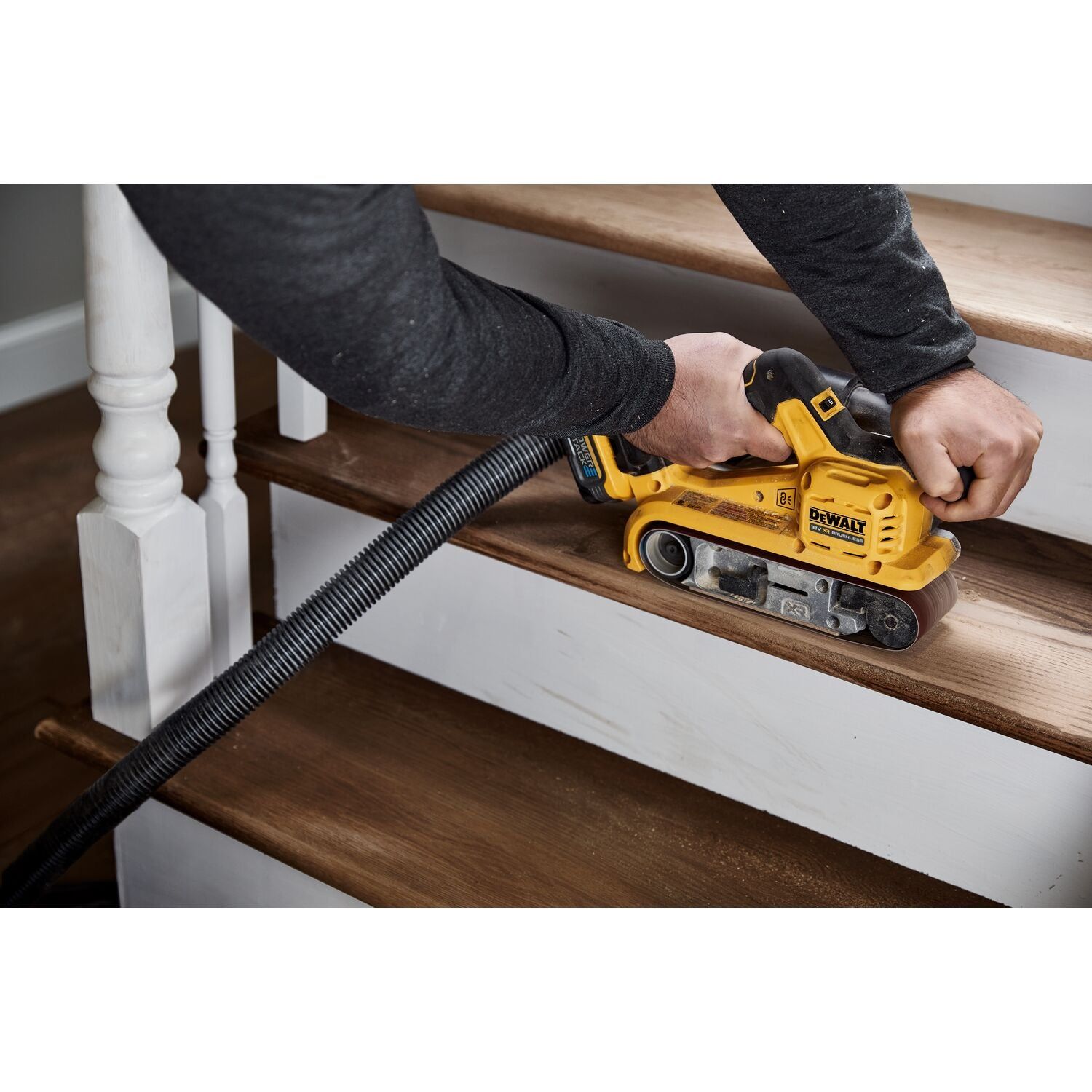 DeWALT DCW220NT Accu bandschuurmachine 75x533mm 18V XR Basic Body in TSTAK