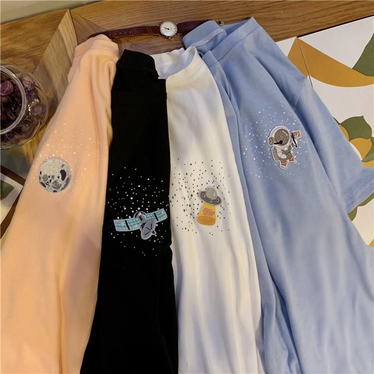 Moon City - T-shirt met geborduurde elleboogmouw