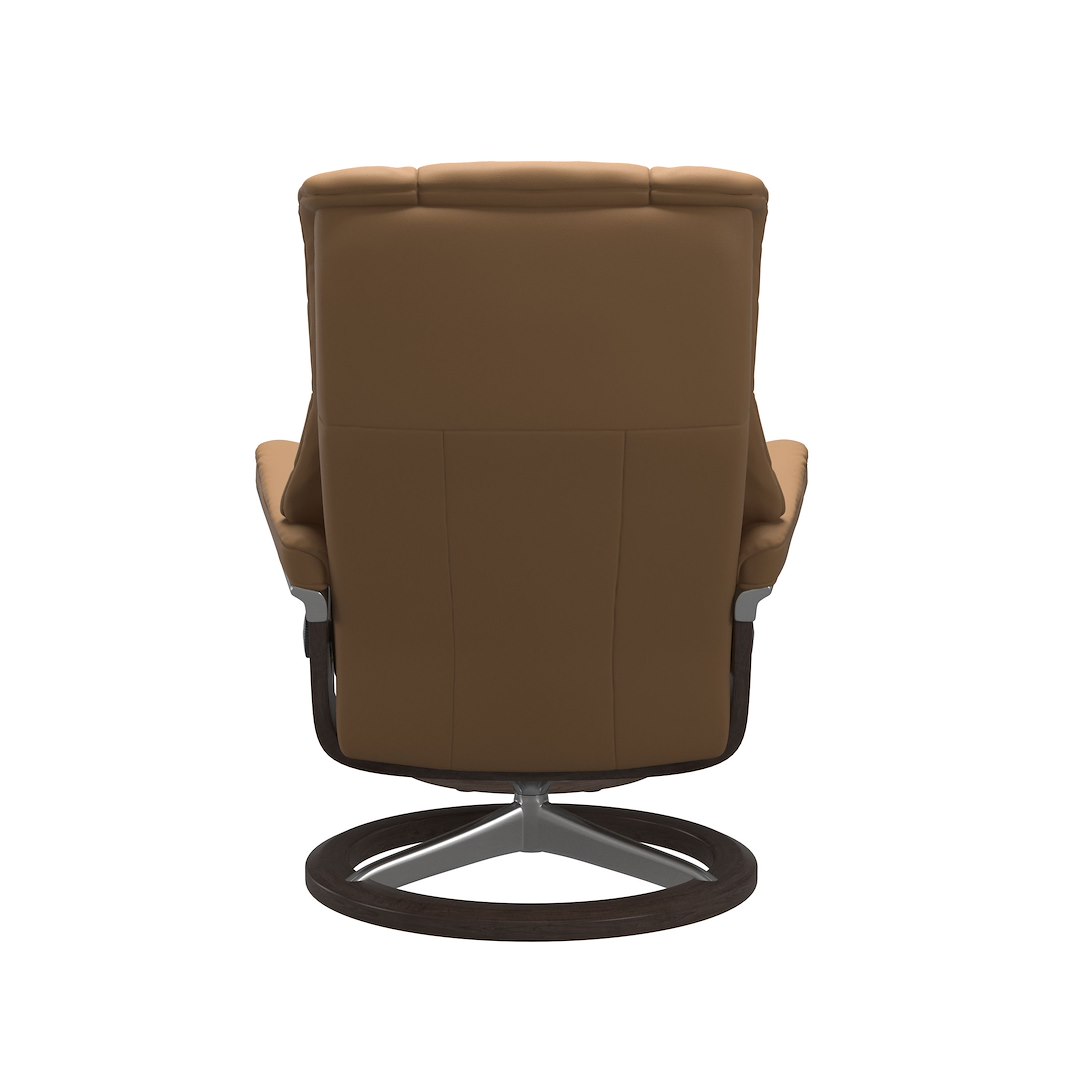 Mayfair (M) Signature lenestol med krakk Hud Paloma Spesial Taupe og Signature understell wengebeiset.
